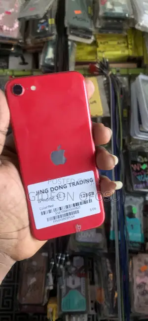Apple iPhone SE (2022) 128 GB Red