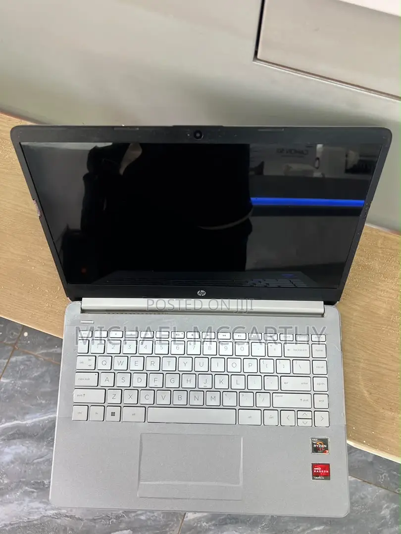 Laptop HP 14-dq1025cl 8GB AMD Ryzen 5 HDD 1T