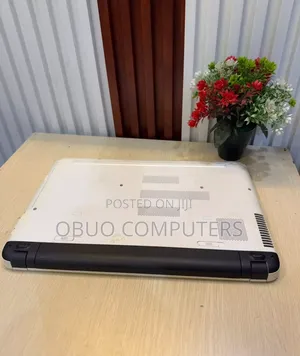 Laptop HP 15-da2933nia 8GB Intel SSD 128GB