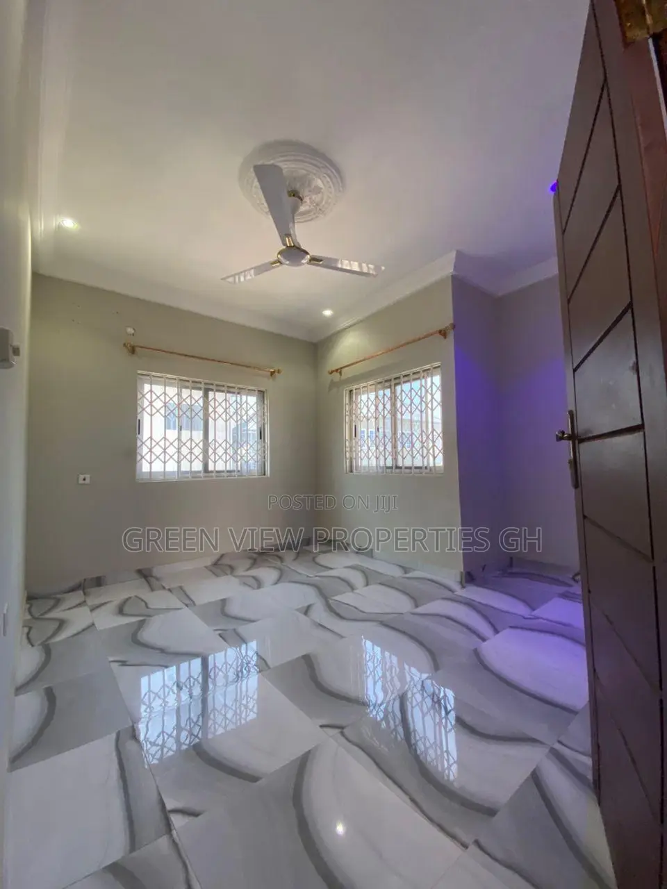 2bdrm Apartment in West Hills Mall Area for rent