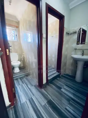2bdrm Apartment in West Hills Mall Area for rent