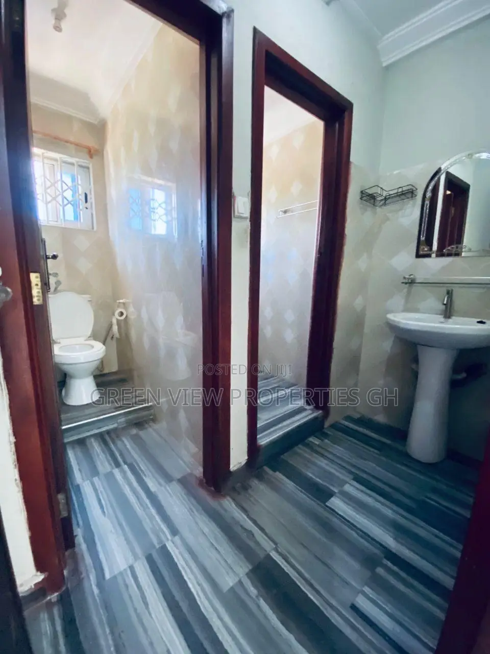 2bdrm Apartment in West Hills Mall Area for rent