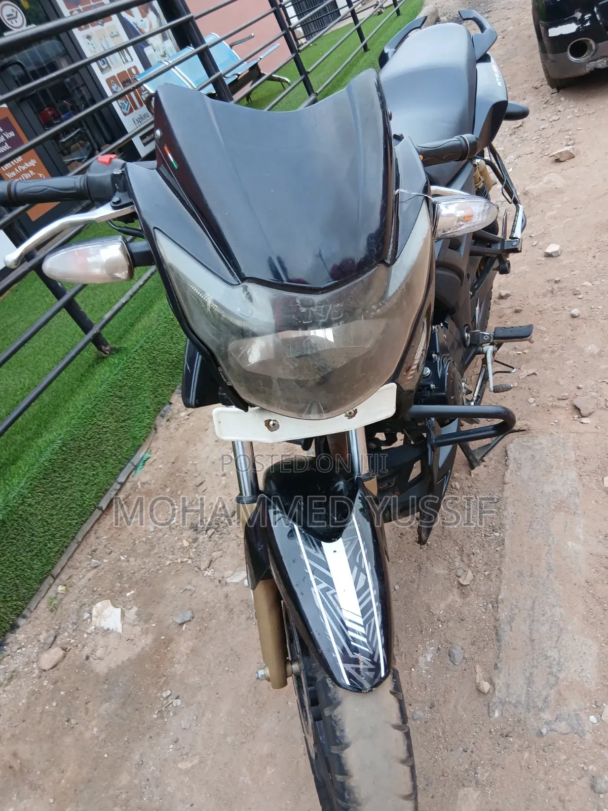 TVS Apache 180 RTR 2025 Black