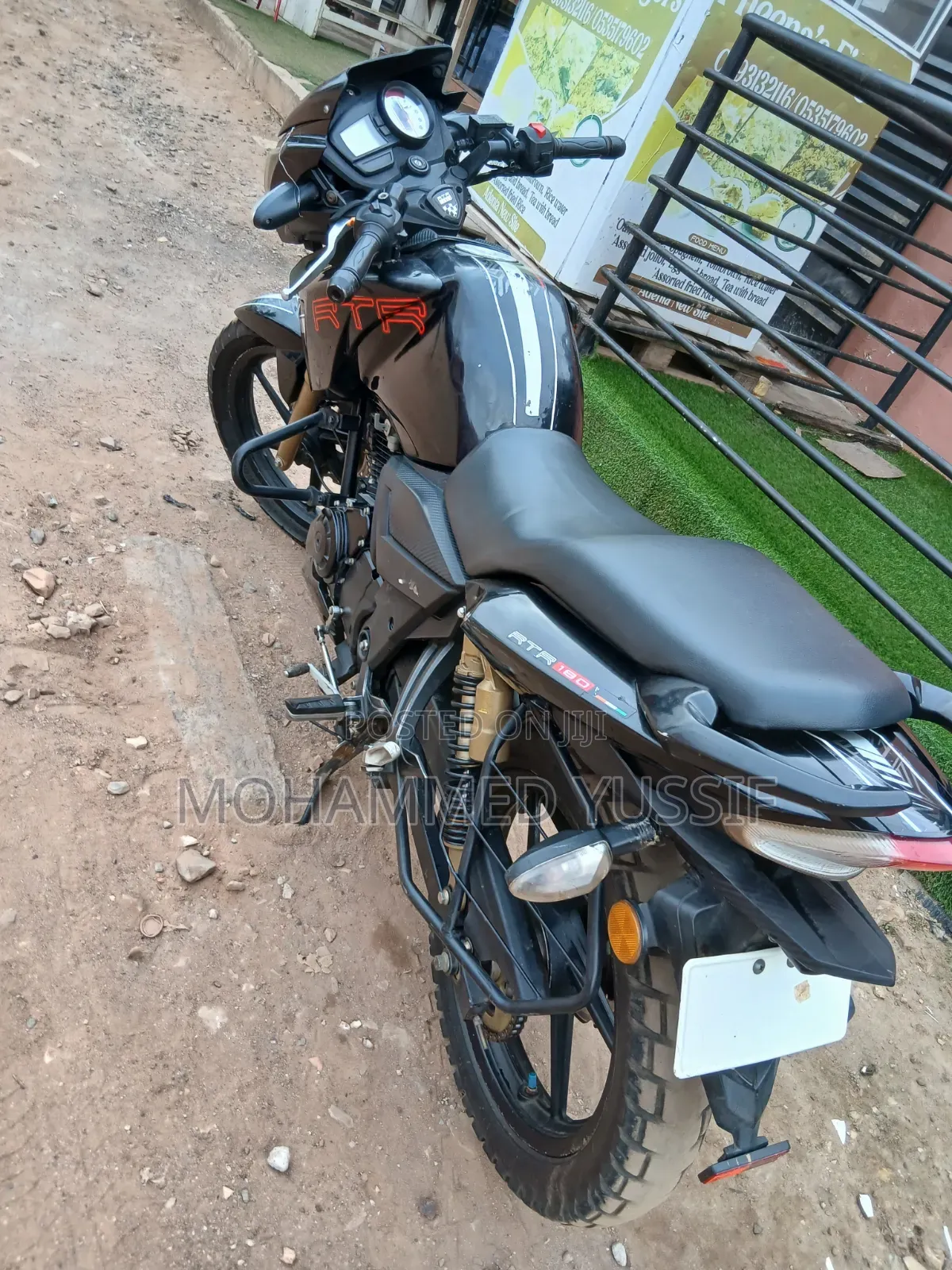 TVS Apache 180 RTR 2025 Black