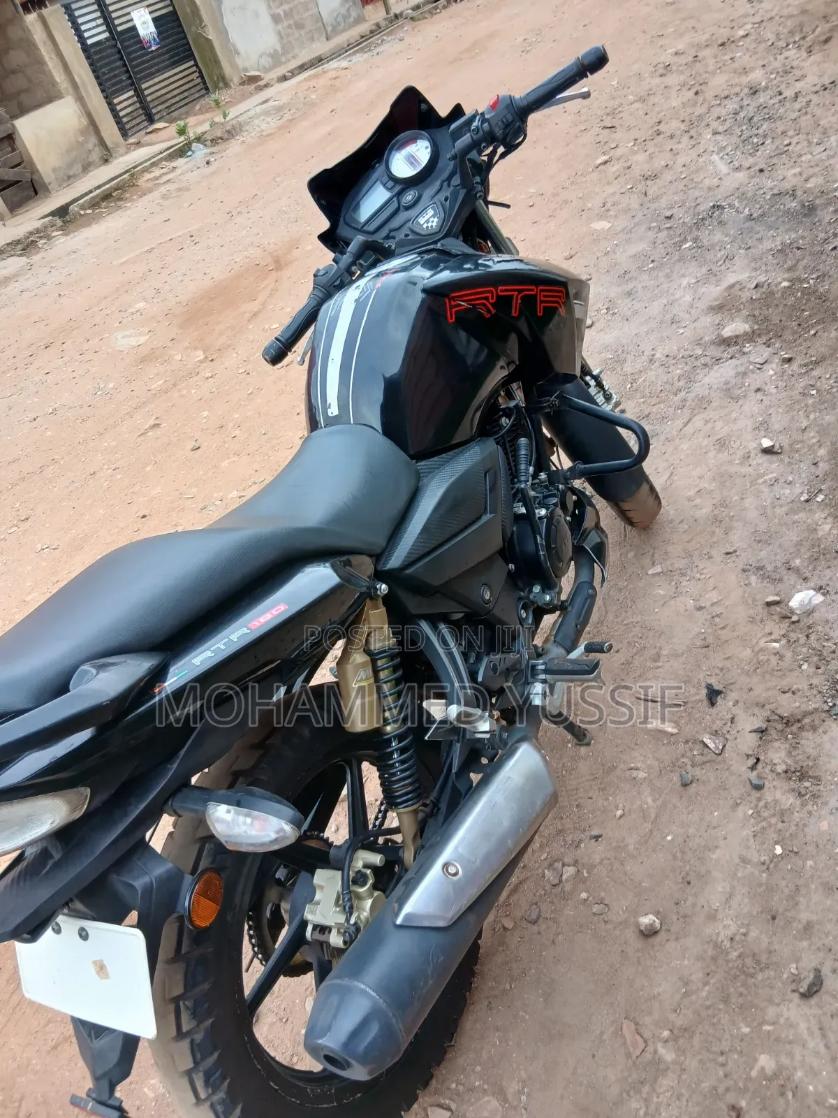 TVS Apache 180 RTR 2025 Black