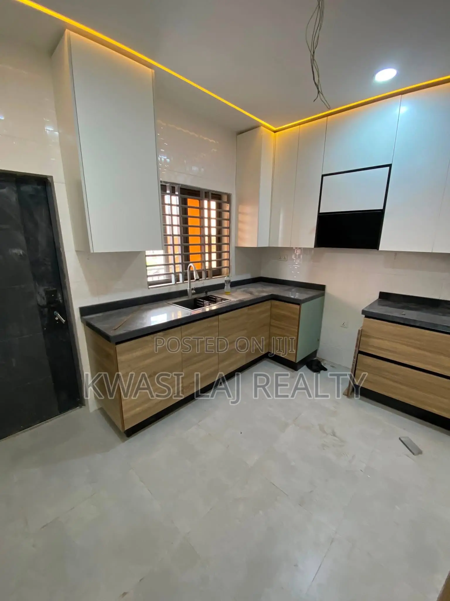 2bdrm Apartment in Pokuase Ablekuma for rent