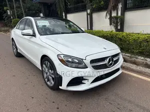 Mercedes-Benz C300 Luxury 4Matic Sedan AWD (2.0L 4cyl 7A) 2016 White