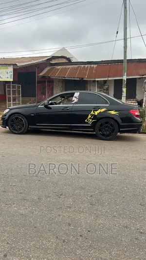 Mercedes-Benz C250 2013 Black