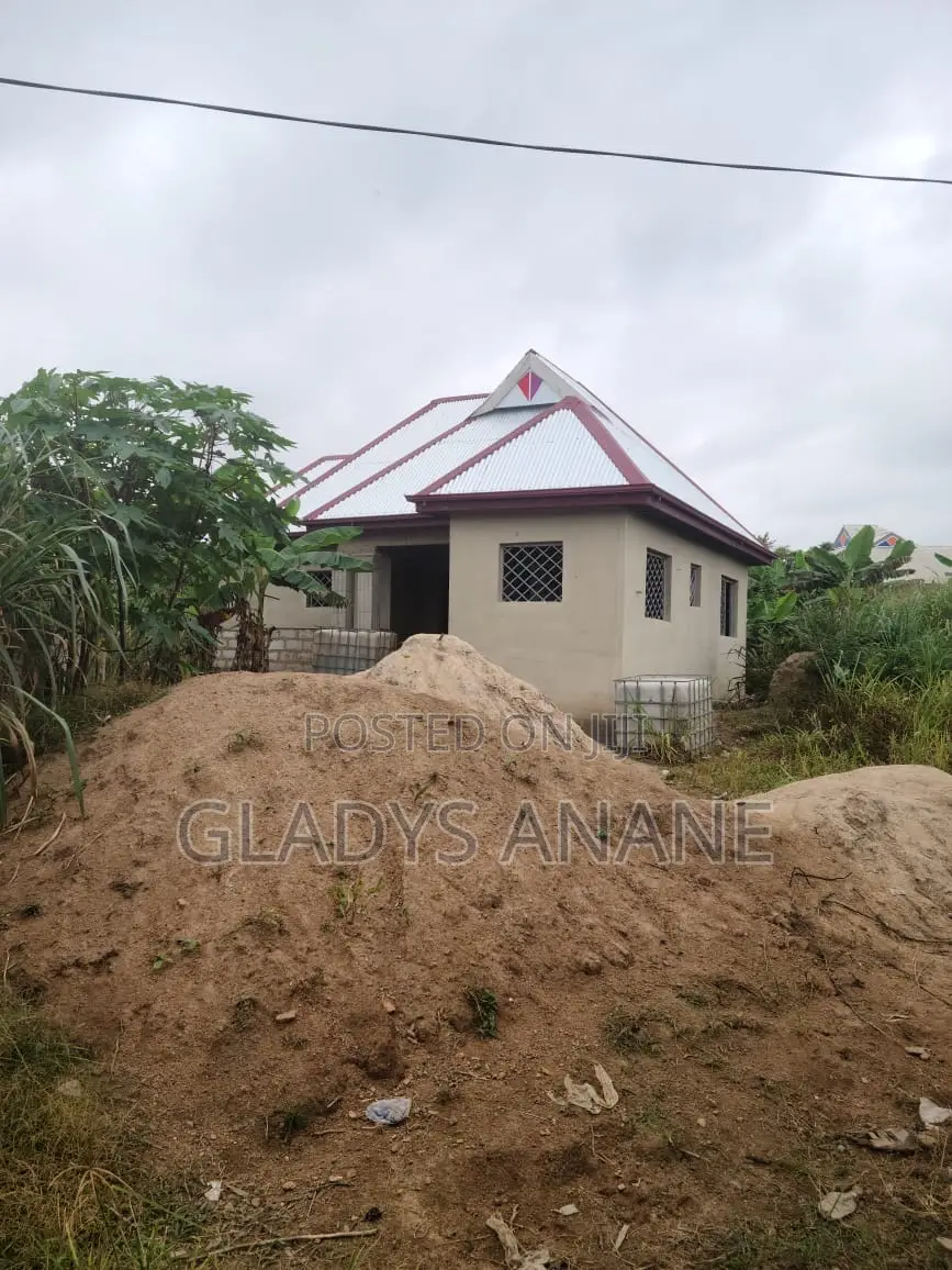 3bdrm House in Bosomtwe for sale