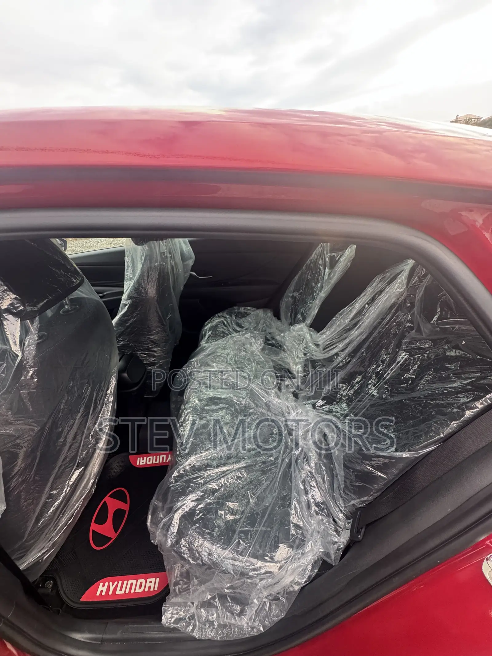 Hyundai Elantra SE 2021 Red