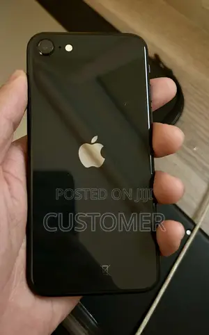 Apple iPhone SE (2020) 64 GB Black