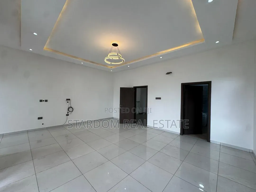 4bdrm Duplex in East Legon Hills, Boundary Road Area for sale