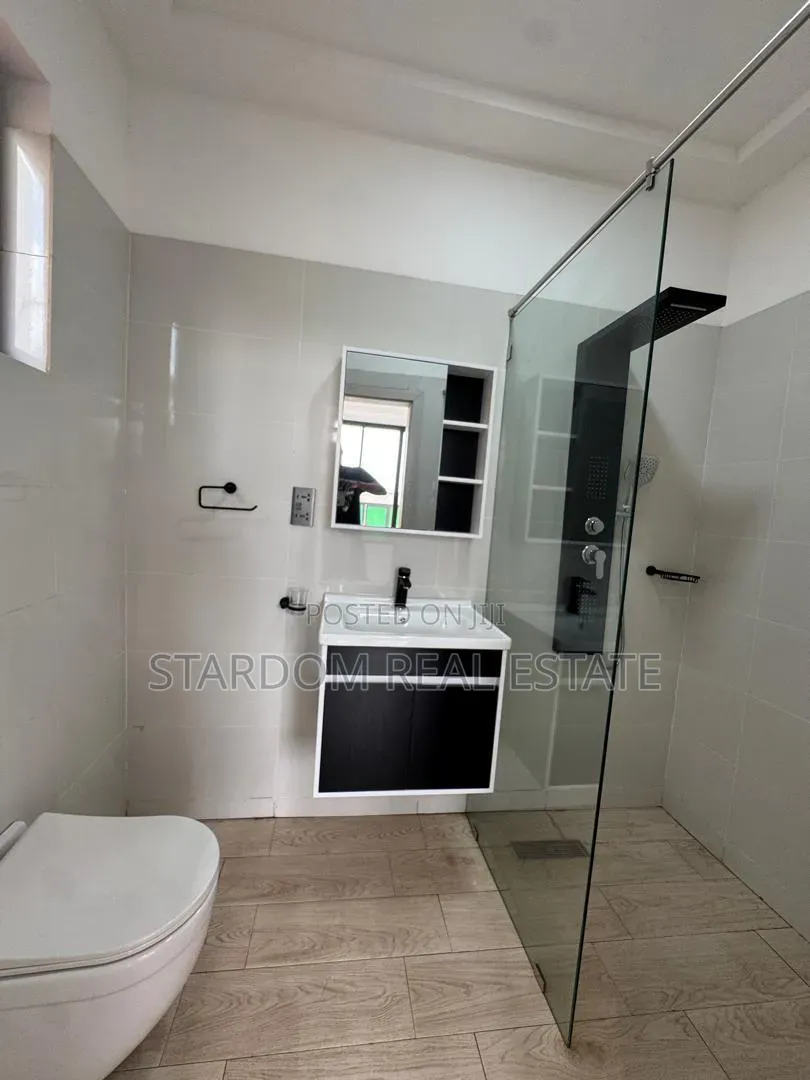 4bdrm Duplex in East Legon Hills, Boundary Road Area for sale