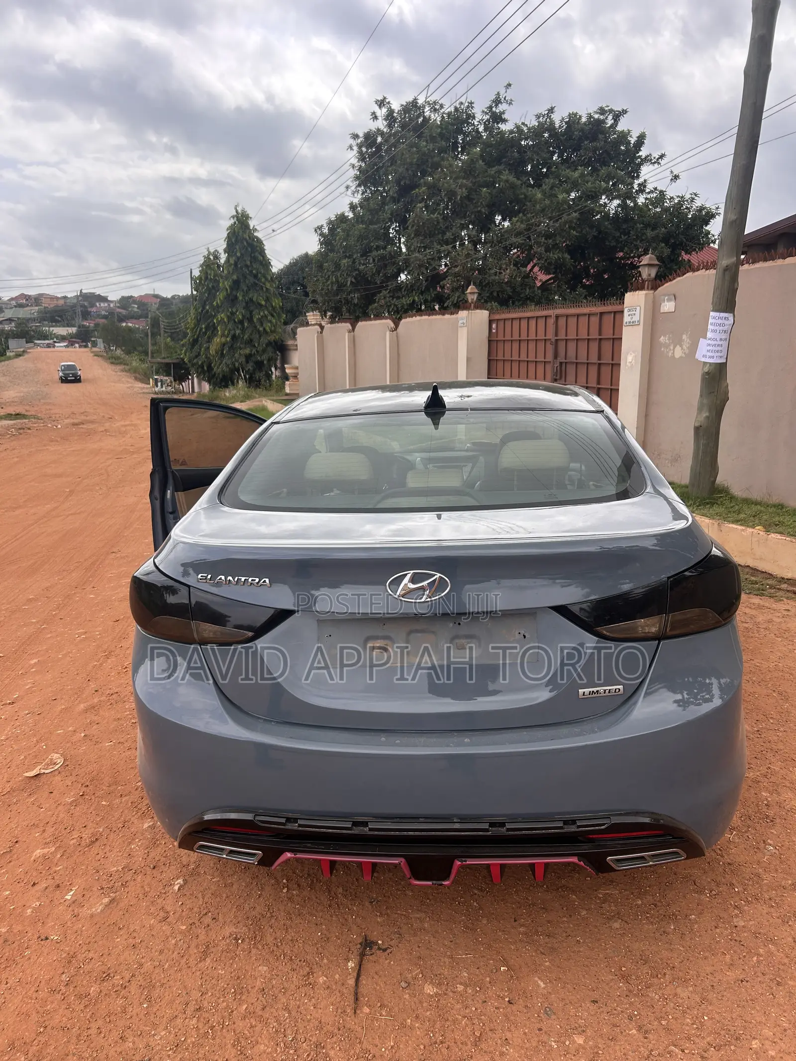 Hyundai Elantra Limited Sedan FWD (1.8L 4cyl 6A) 2013 Gray