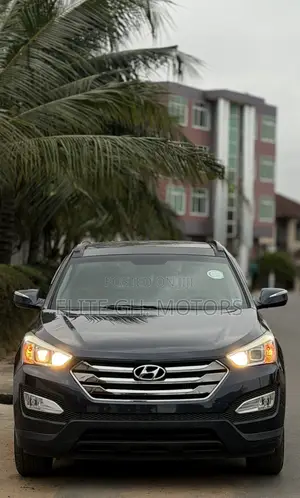 Hyundai Santa Fe 2016 Black