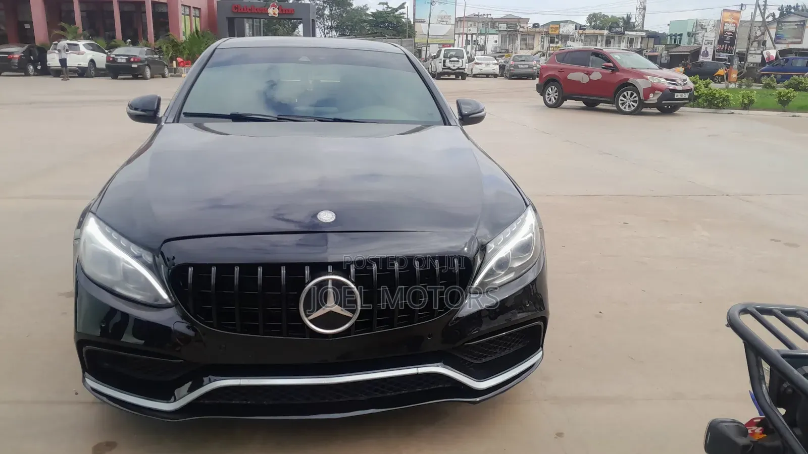 Mercedes-Benz C300 2016 Black