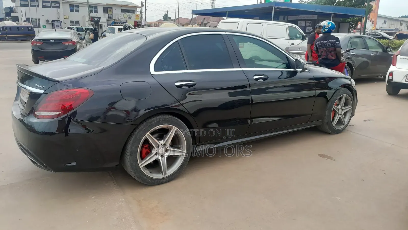 Mercedes-Benz C300 2016 Black