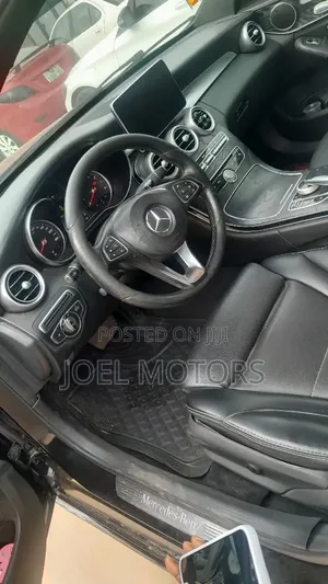Mercedes-Benz C300 2016 Black