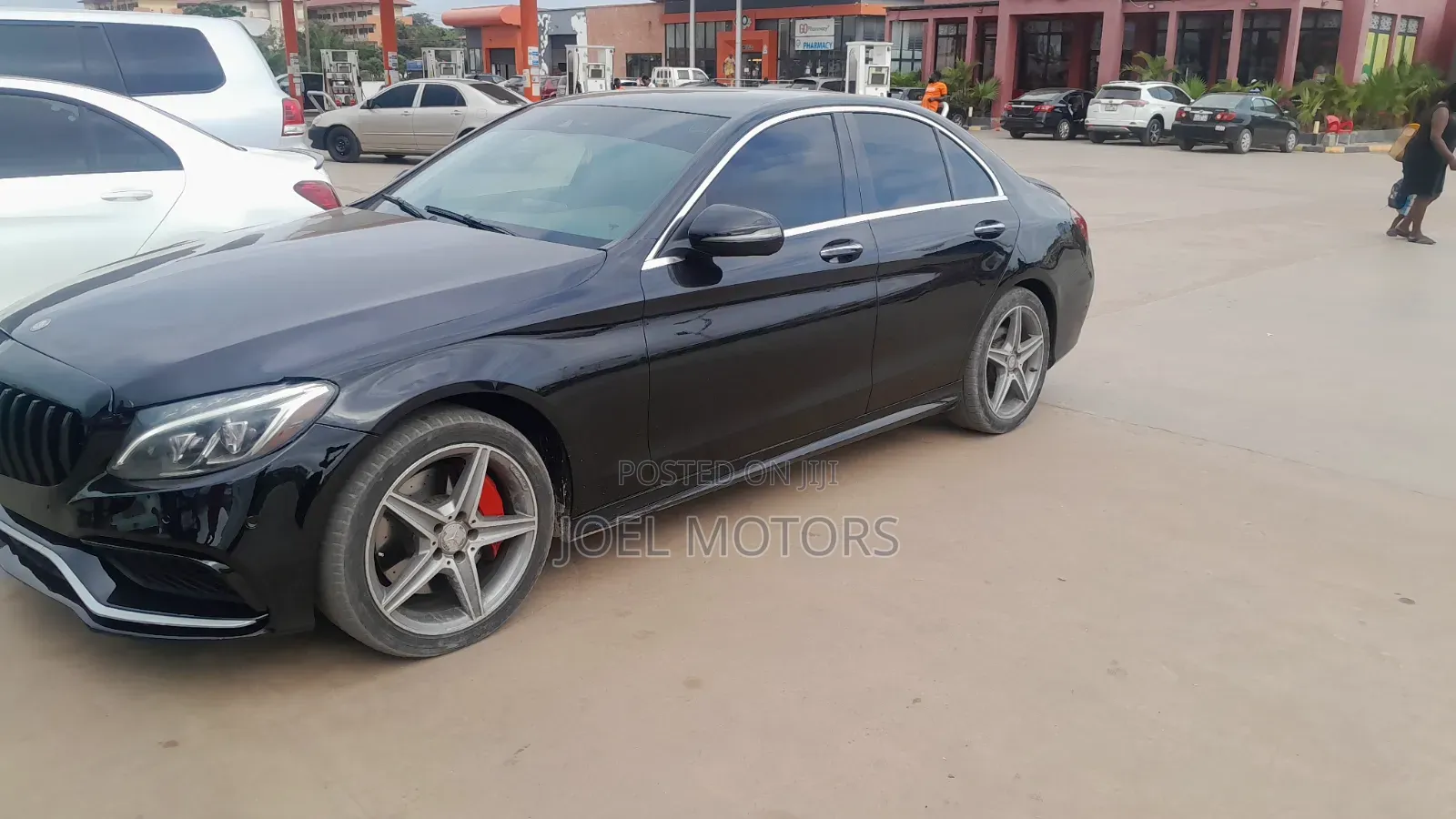 Mercedes-Benz C300 2016 Black