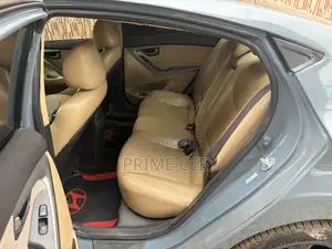Hyundai Elantra Limited Sedan FWD (1.8L 4cyl 6A) 2013 Gray