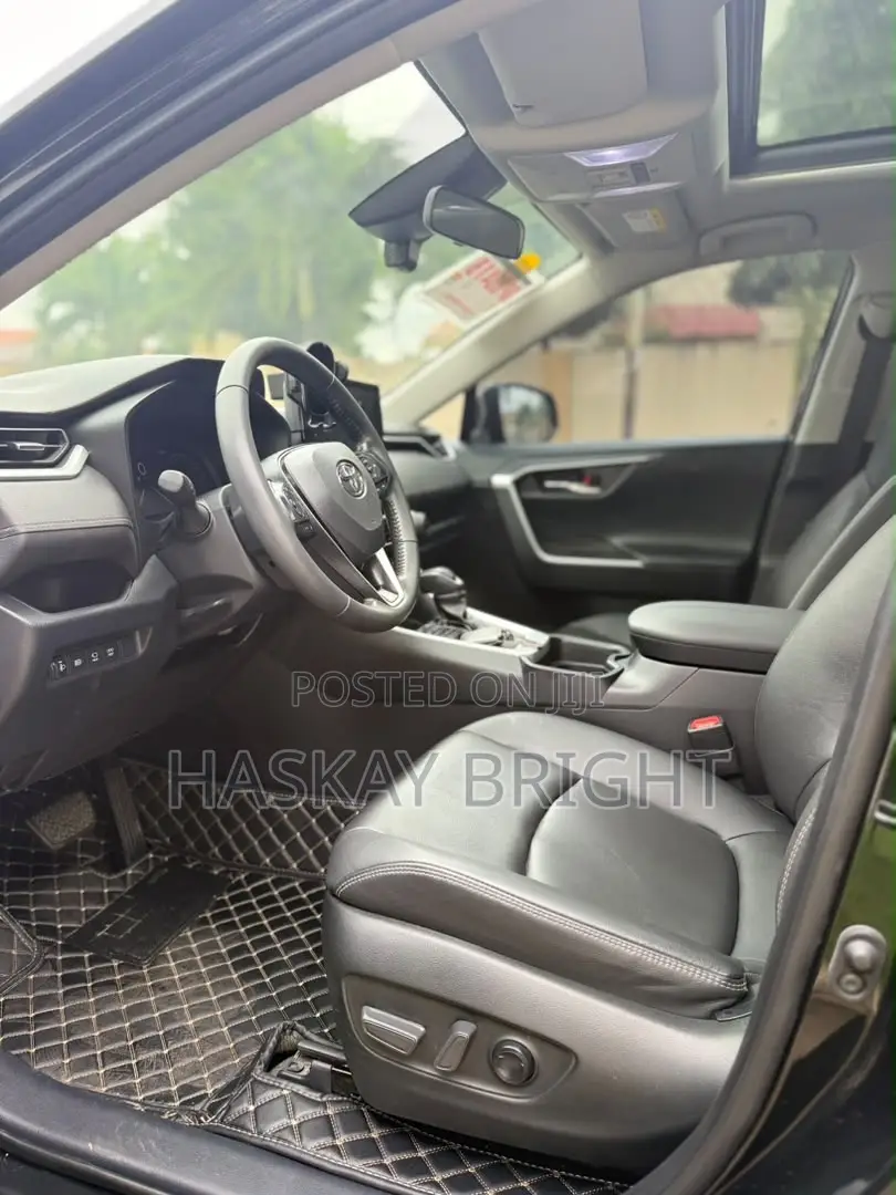 Toyota RAV4 2023 Black