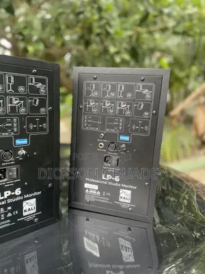 Kali Audio LP6 Studio Monitors