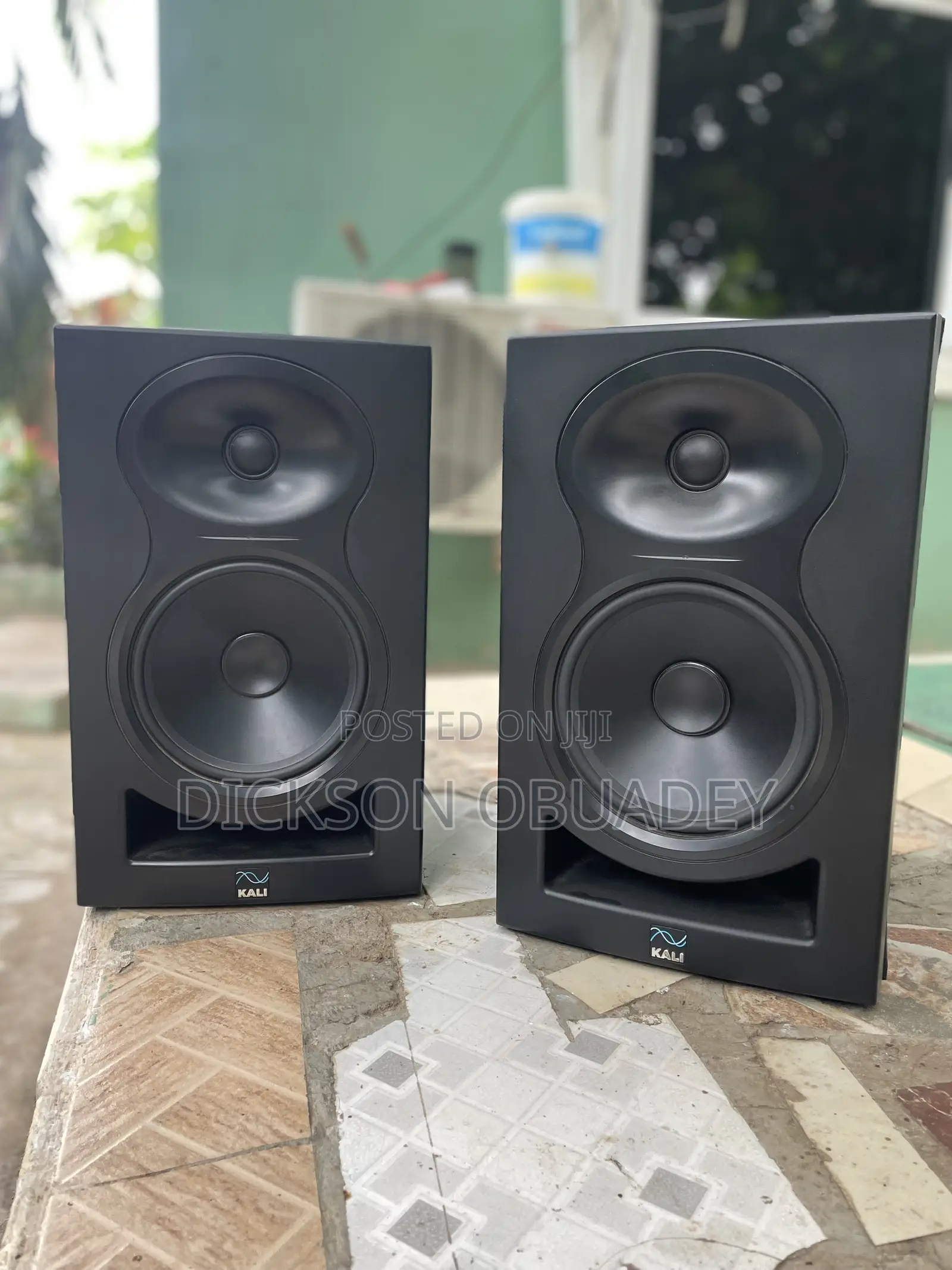 Kali Audio LP6 Studio Monitors