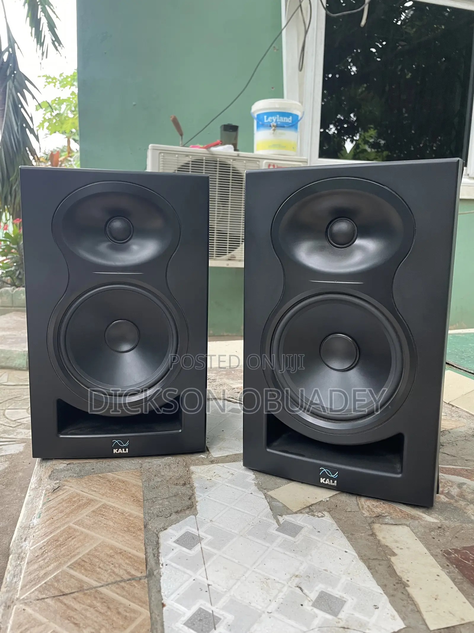 Kali Audio LP6 Studio Monitors