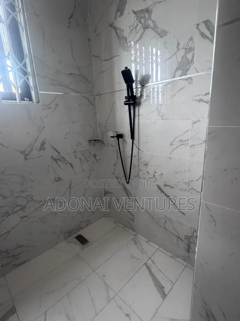 1bdrm Apartment in Santasi Kokoben, Kumasi Metropolitan for rent
