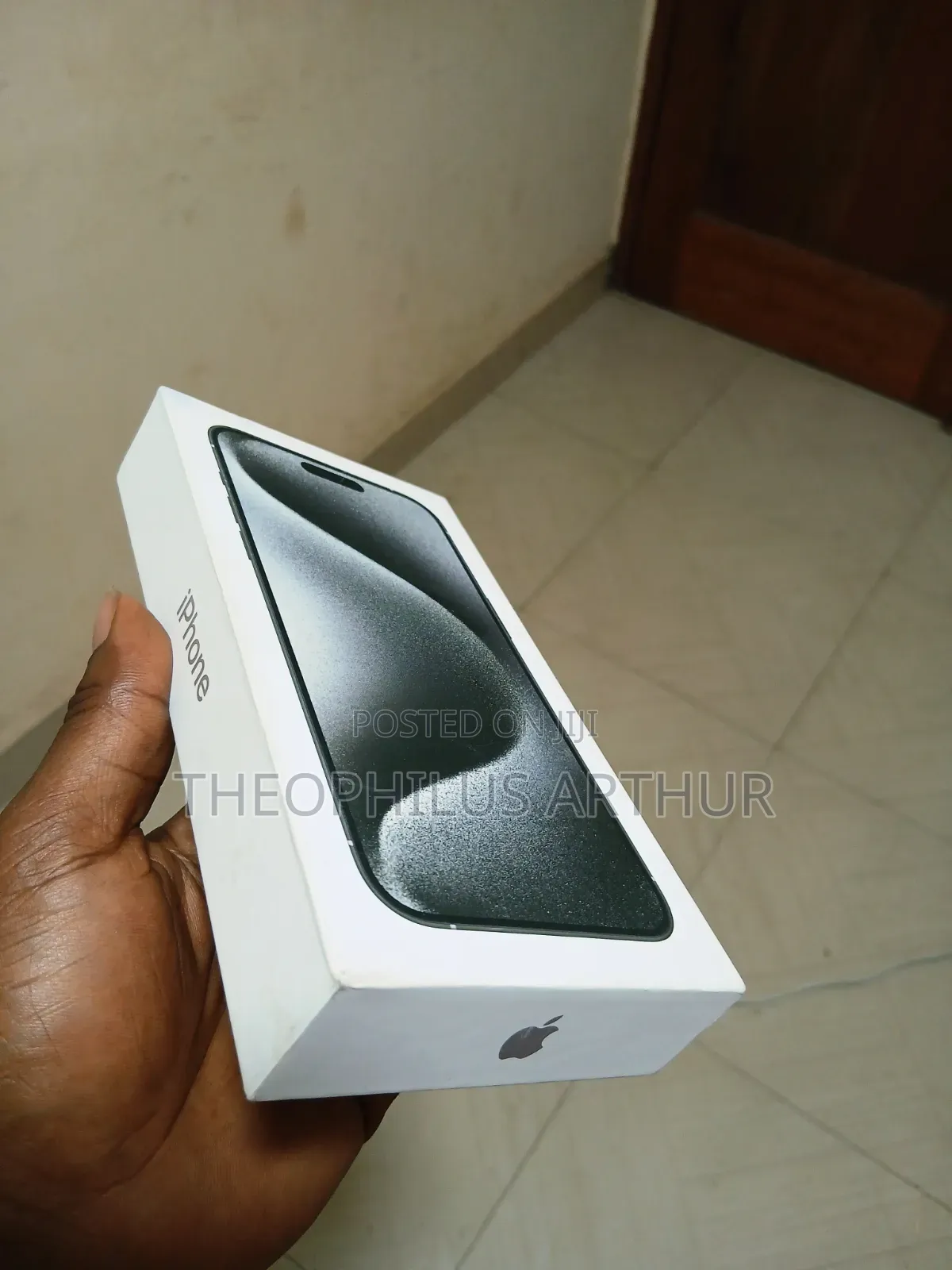 New Apple iPhone 15 Pro Max 256 GB White