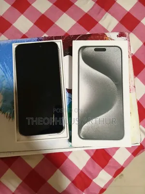 New Apple iPhone 15 Pro Max 256 GB White