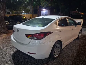 Hyundai Elantra 2016 White