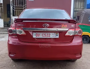 Toyota Corolla 2016 Red
