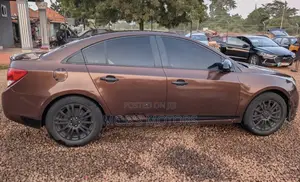 Chevrolet Cruze 2013 Brown