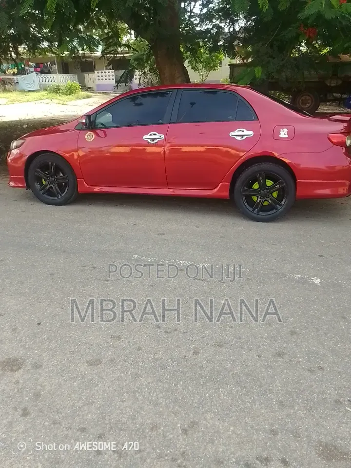 Toyota Corolla 2016 Red