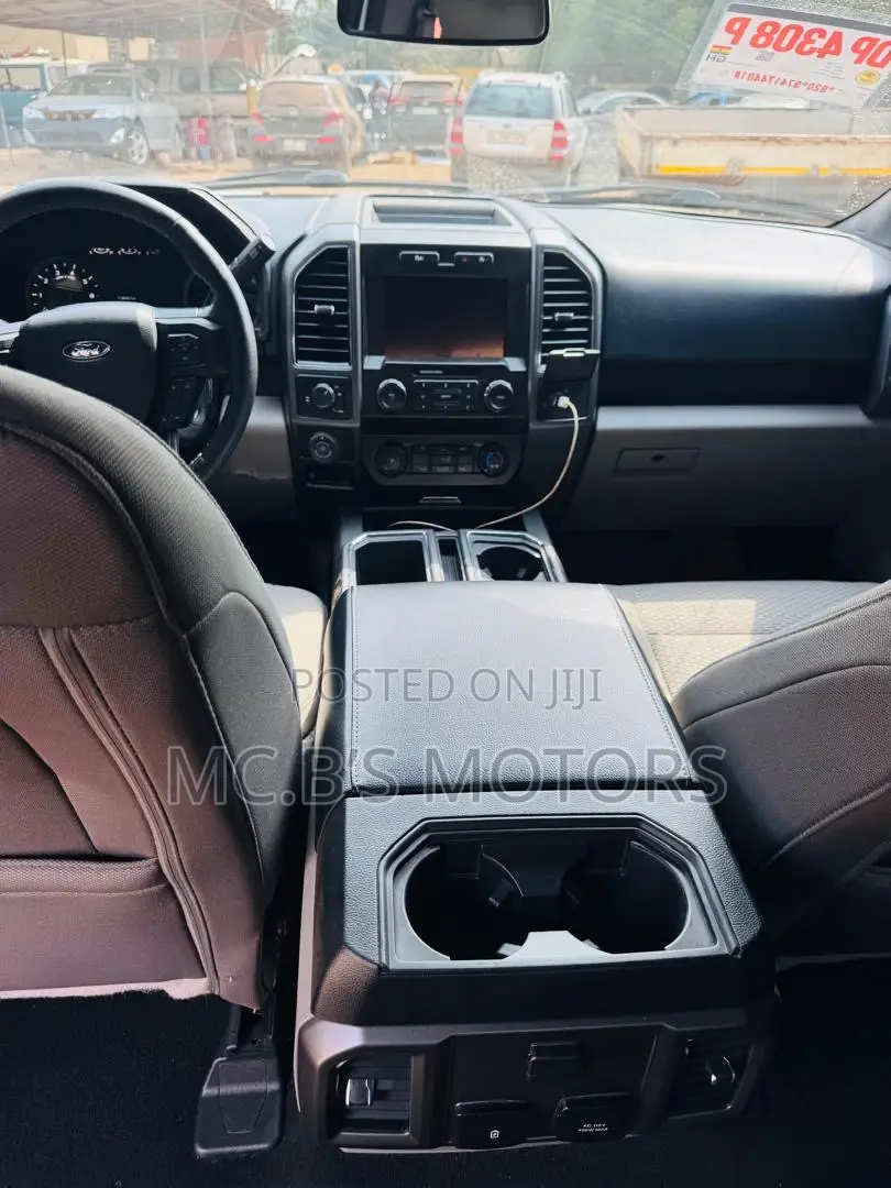 Ford F-150 2019 White