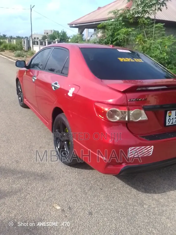 Toyota Corolla 2016 Red