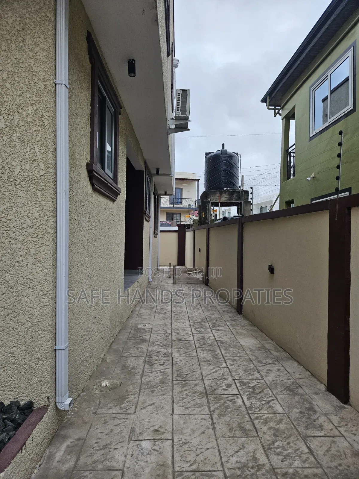 4bdrm House in East Legon Hills, Accra Metropolitan for sale
