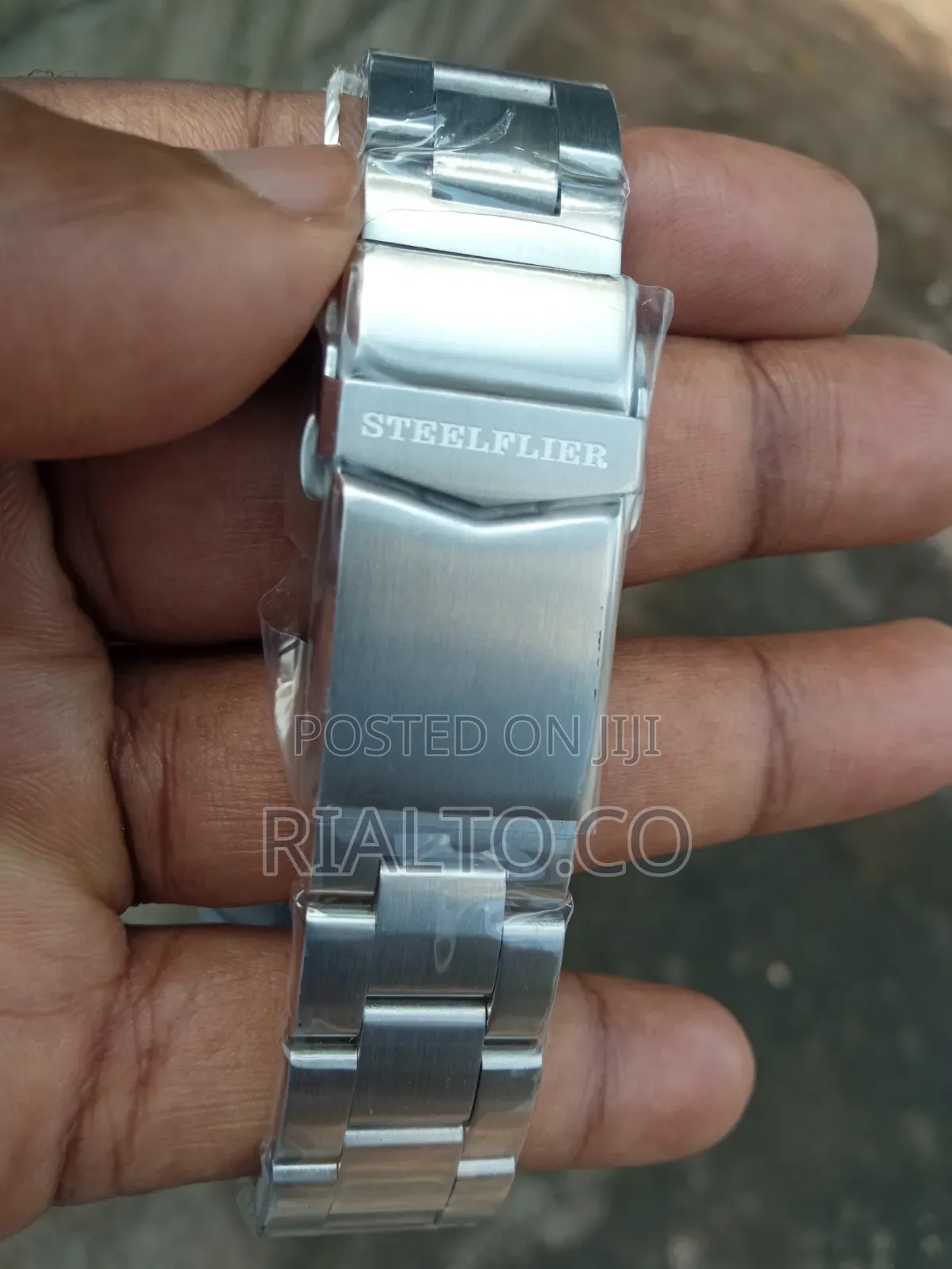 Steelflier Official Multi-Time Zone Sf746