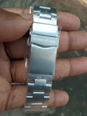Steelflier Official Multi-Time Zone Sf746