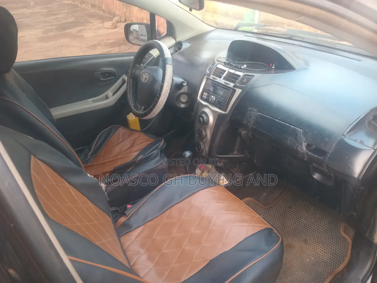 Toyota Vitz 2009 Black