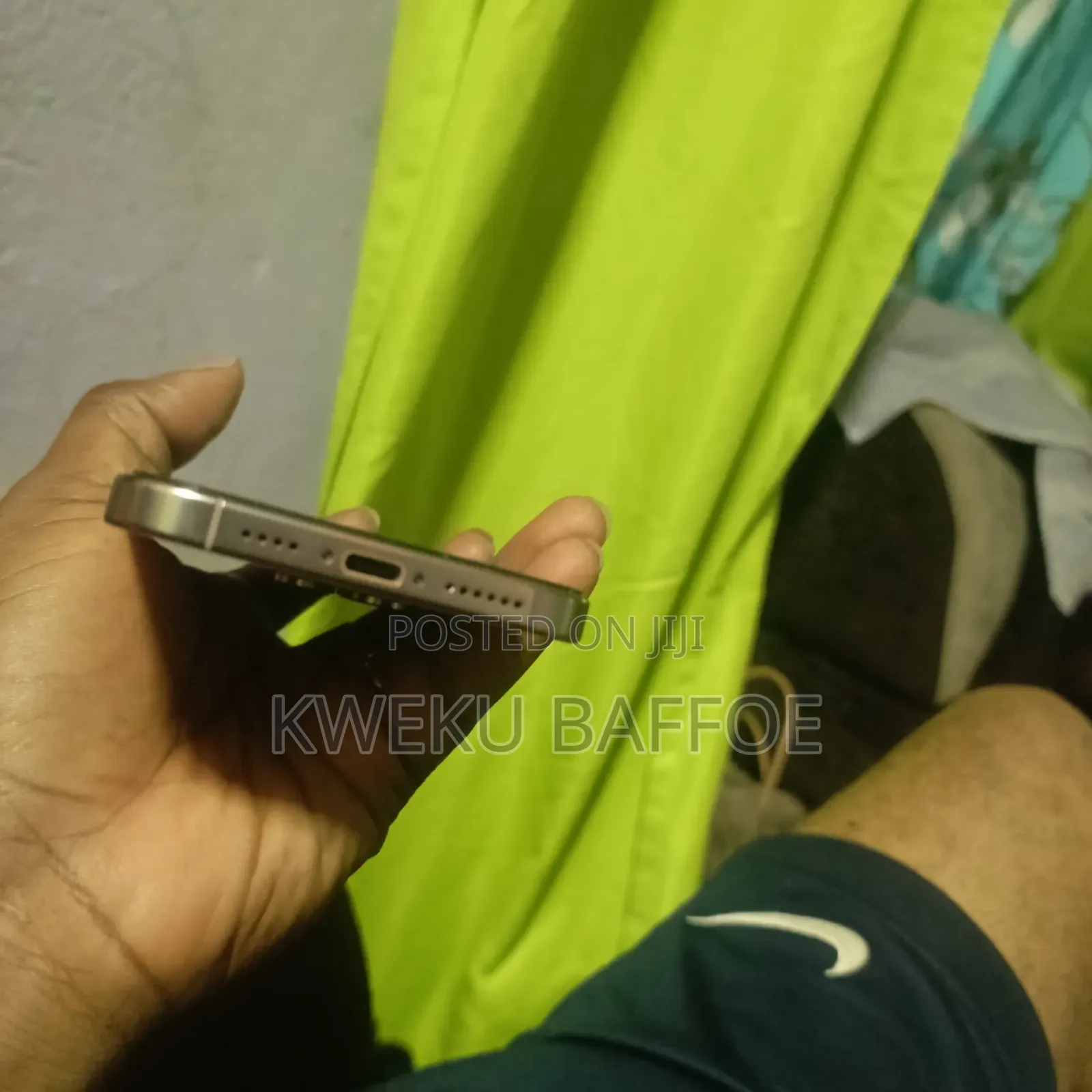 Apple iPhone 16 Pro Max 1 TB Gray