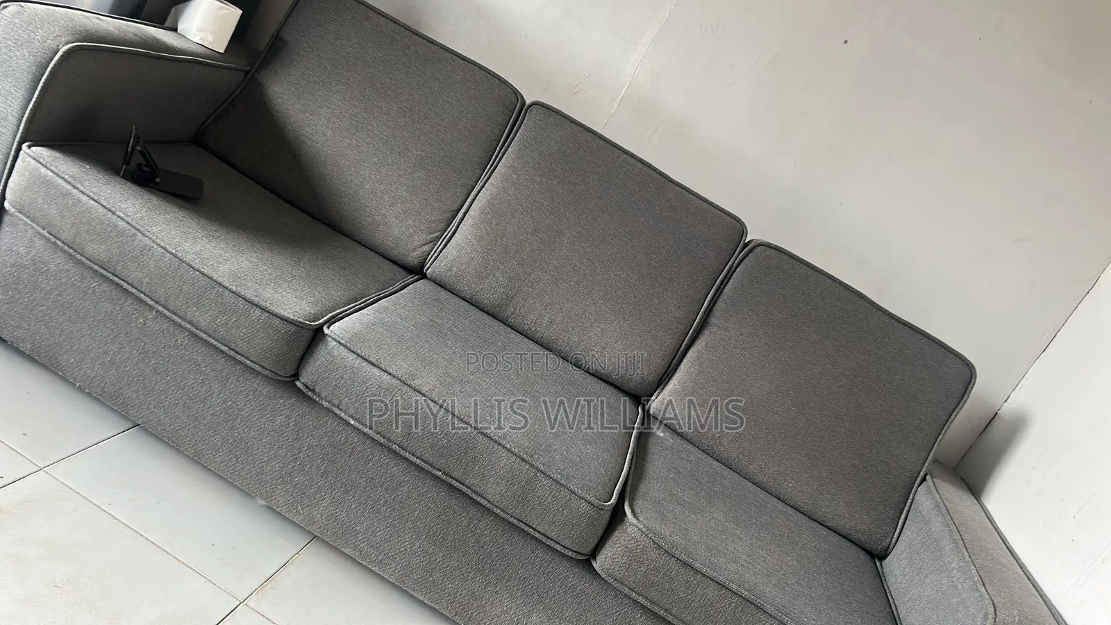 Quality Sofa Set Made for Good Wood and Fabric Available for Sale .