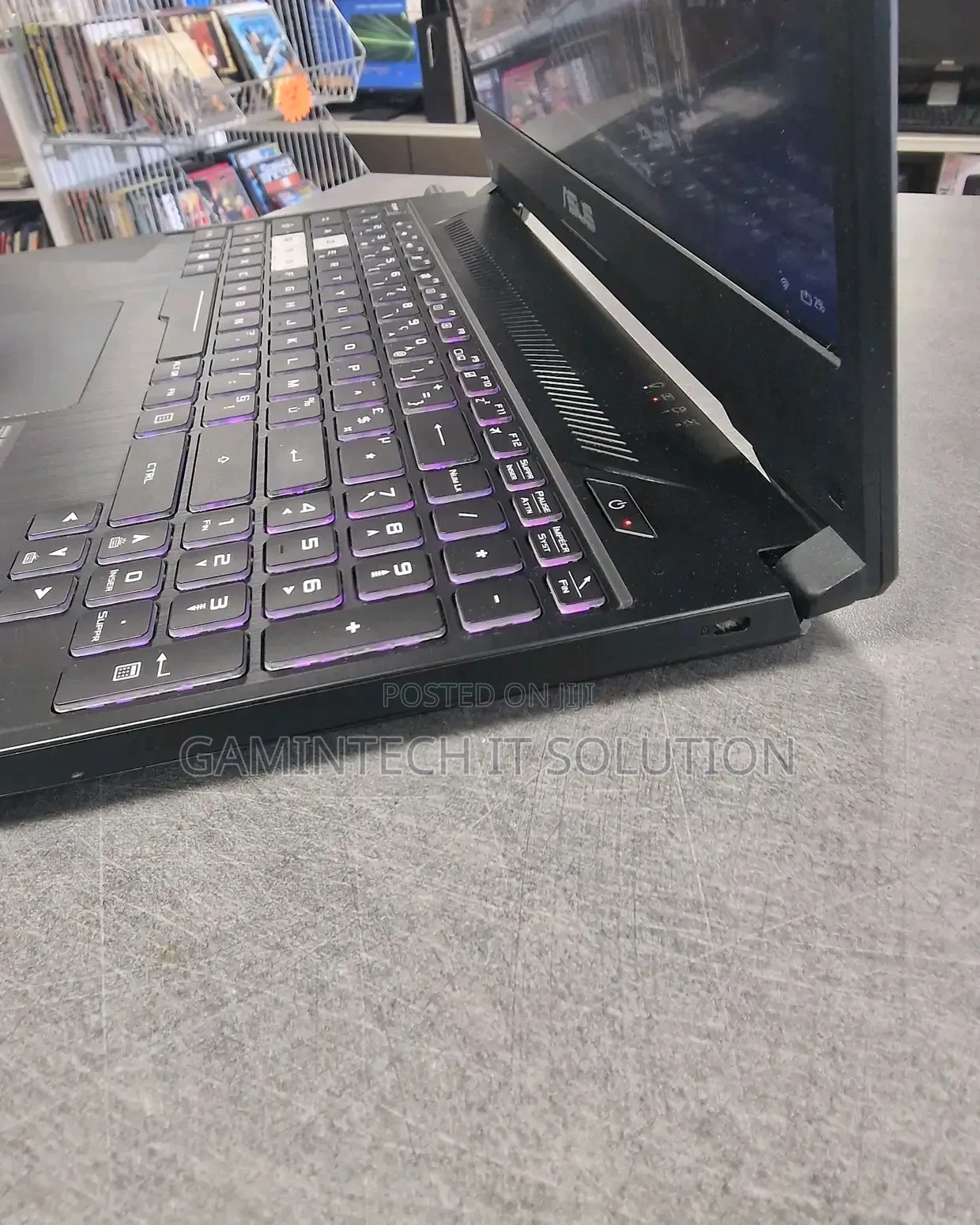 Laptop Asus TUF Gaming FX504 16GB AMD Ryzen 7 SSD 512GB