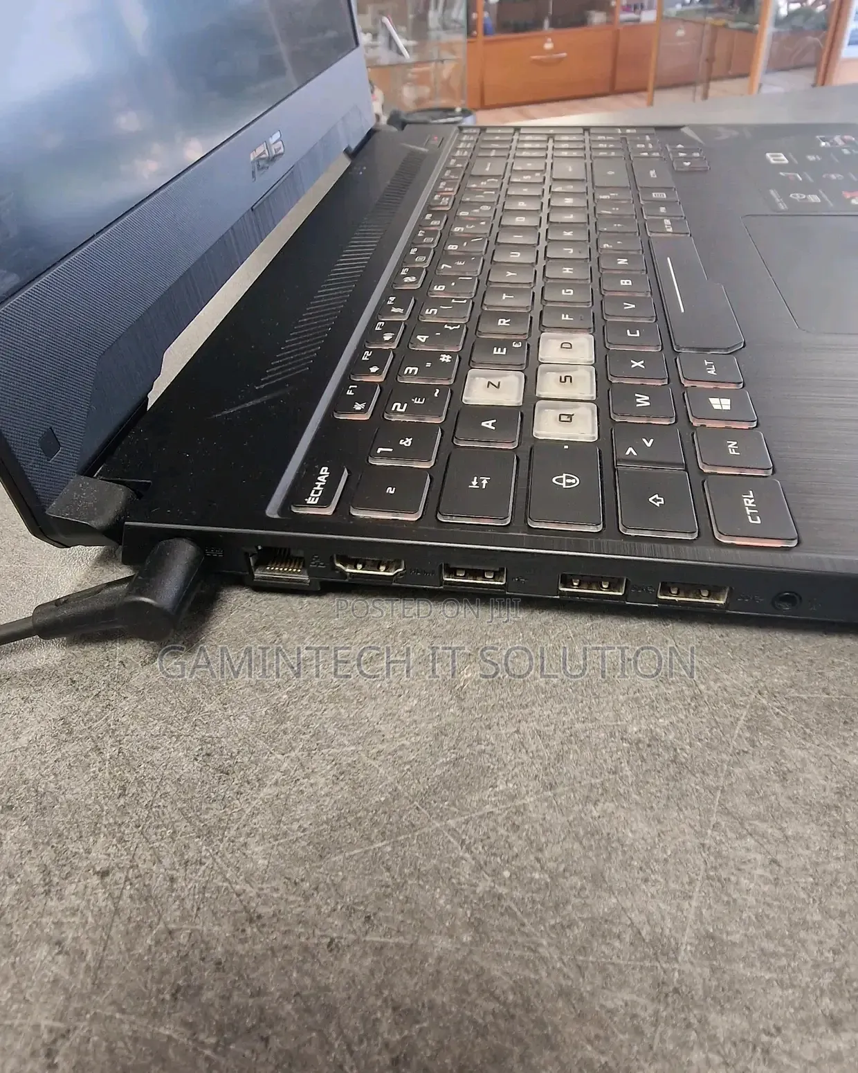 Laptop Asus TUF Gaming FX504 16GB AMD Ryzen 7 SSD 512GB