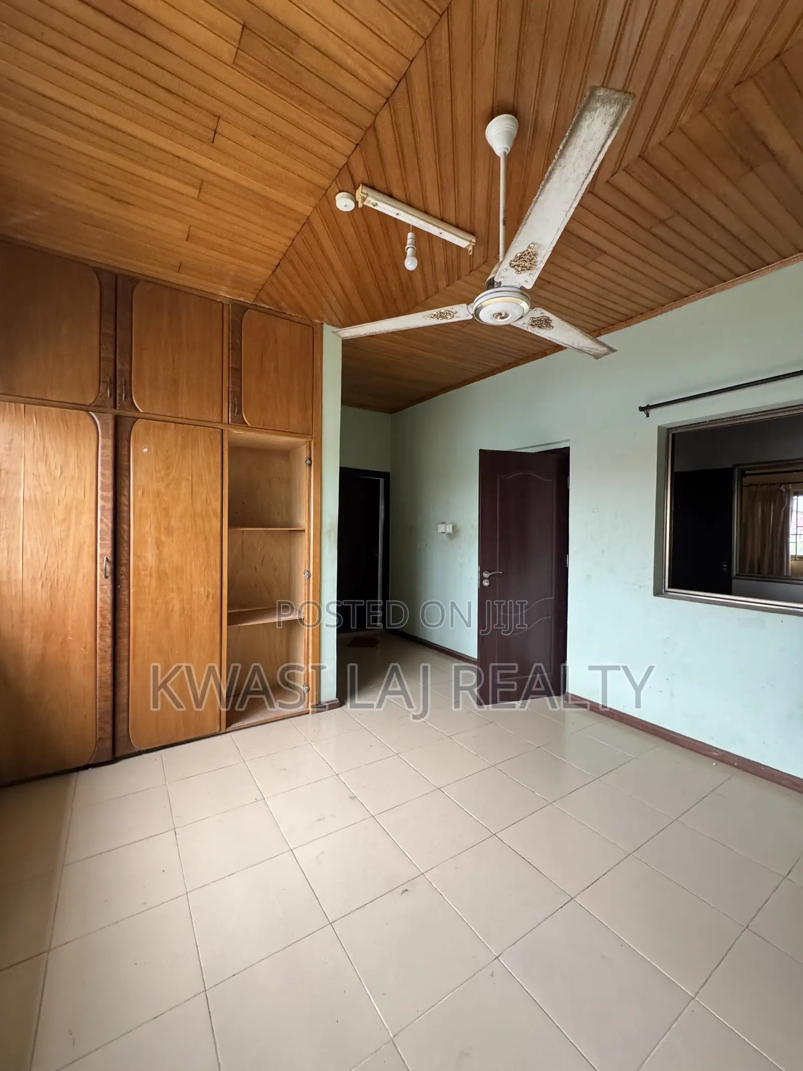 4bdrm House in Tuba Kokrobite Road, Weija for sale