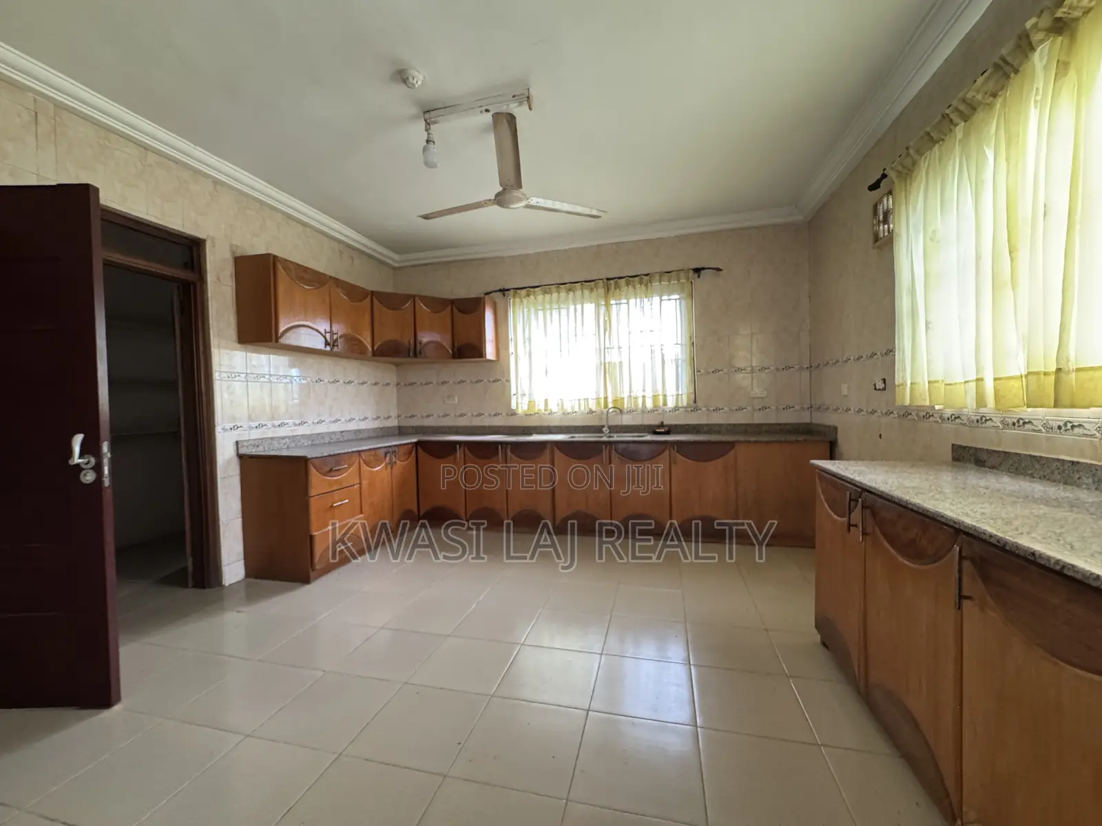 4bdrm House in Tuba Kokrobite Road, Weija for sale