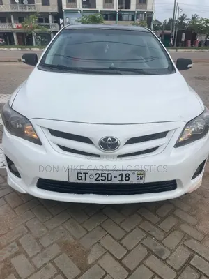 Toyota Corolla 2012 White