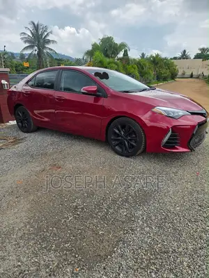Toyota Corolla 2018 Red