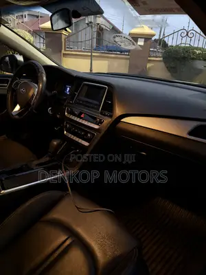 Hyundai Sonata SE 2019 Silver